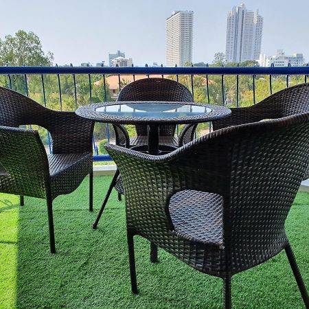Villa Germania Pattaya Luaran gambar