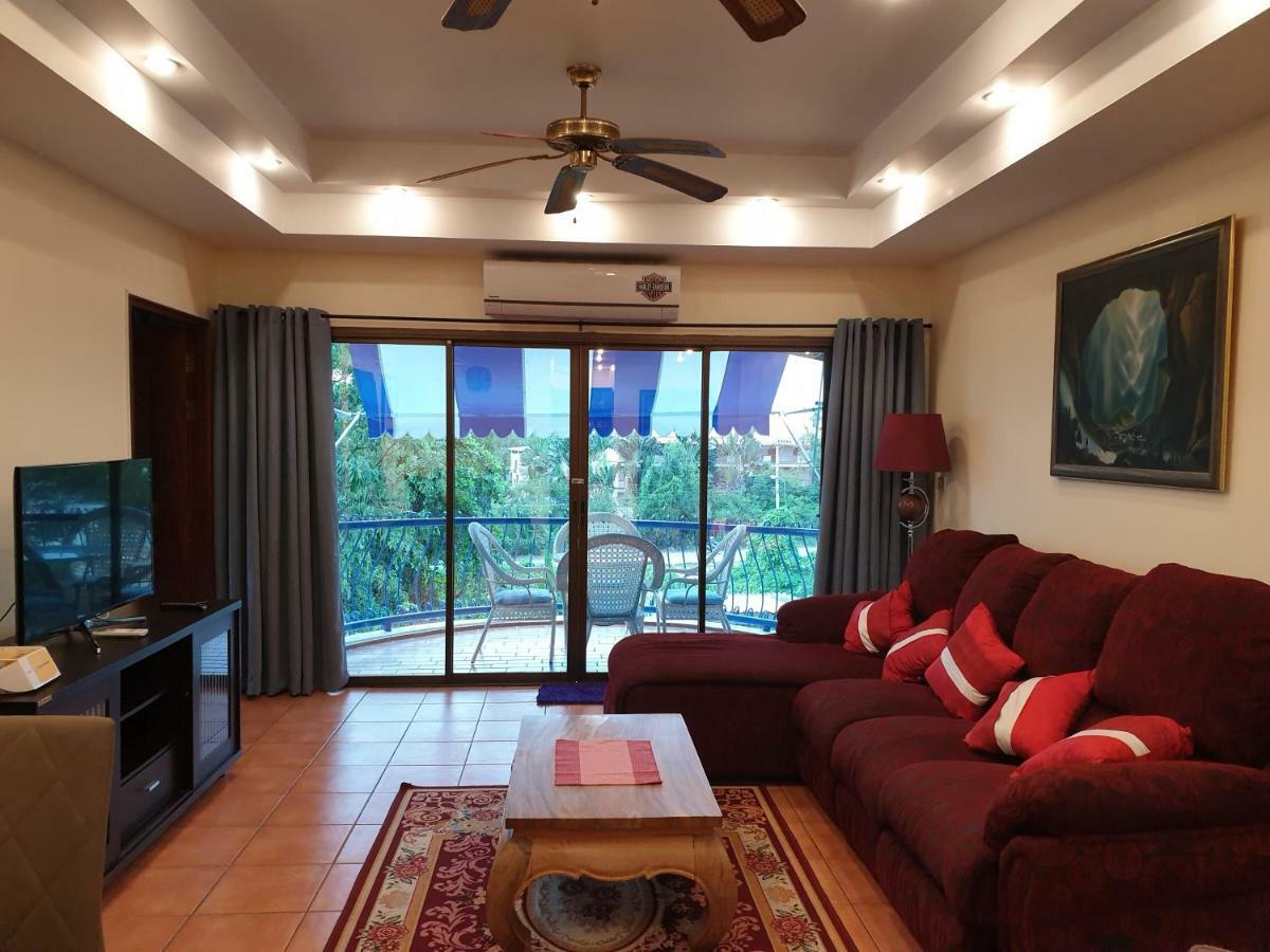 Villa Germania Pattaya Luaran gambar
